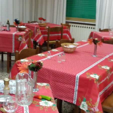 Albergo Villa Canapini Chianciano Terme Bagian luar foto