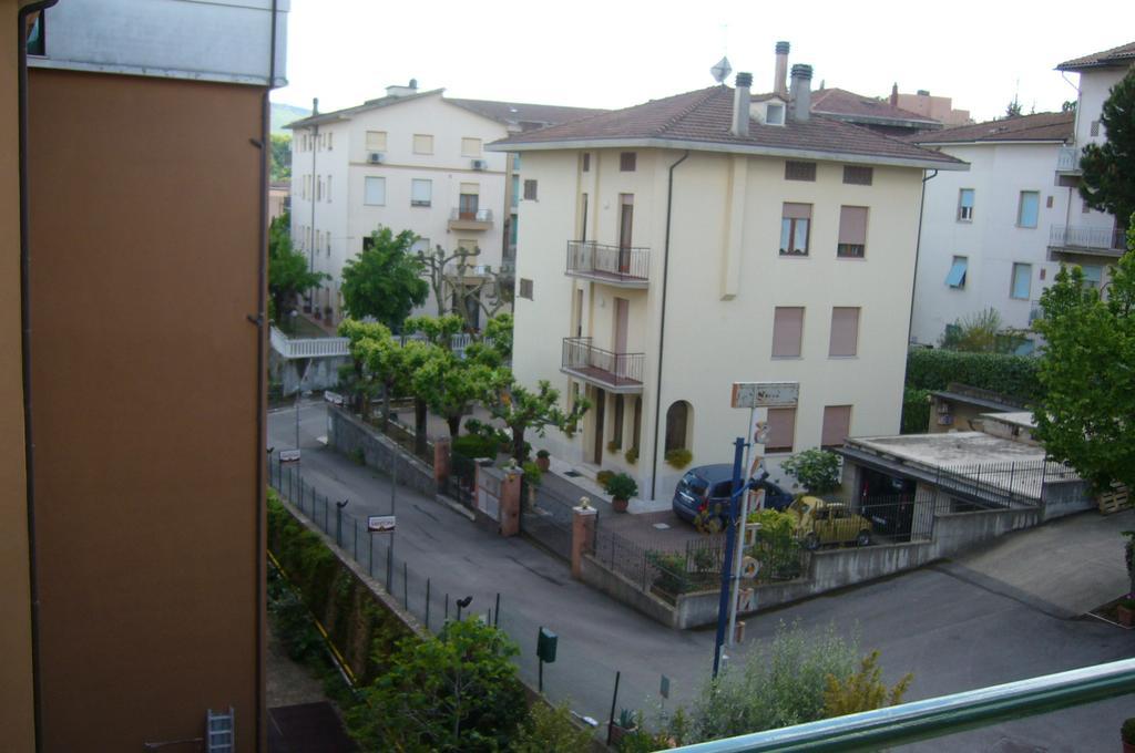 Albergo Villa Canapini Chianciano Terme Bagian luar foto