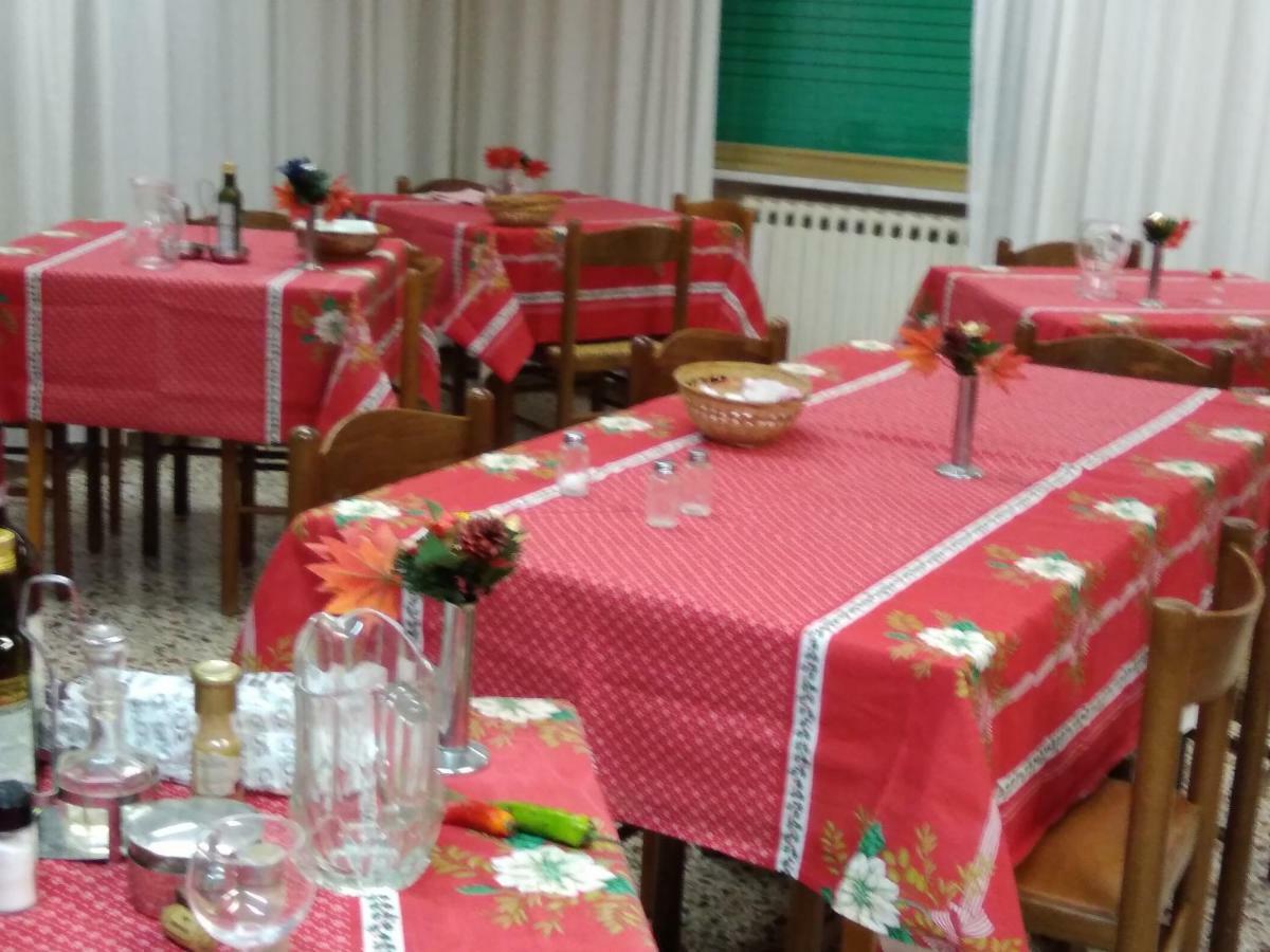 Albergo Villa Canapini Chianciano Terme Bagian luar foto